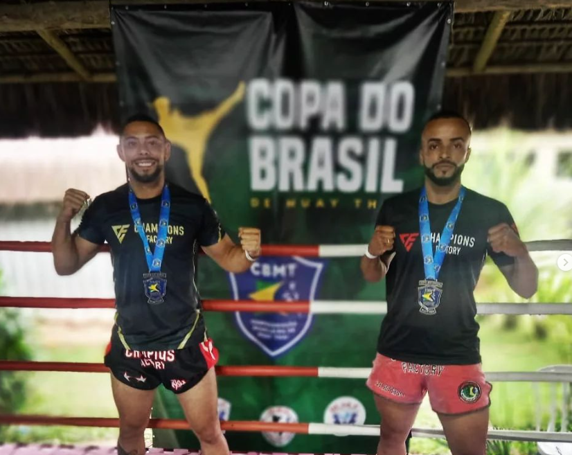 Atletas Champions Factory Conceição da Aparecida MG Campeões da copa do Brasil de Muay Thai 2022