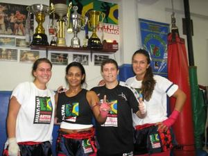 Read more about the article Muay Thai exclusivo para mulheres e crianças